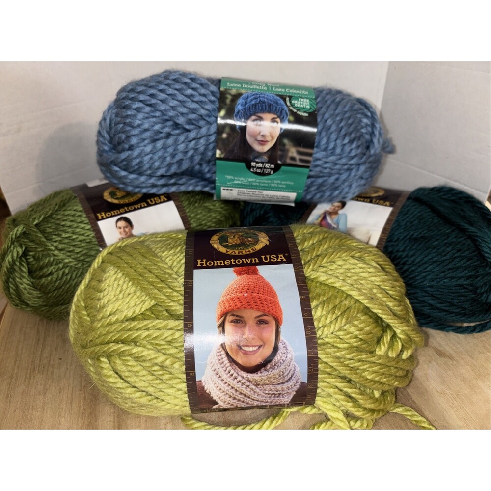Yarn Lot Blue And Green Lion Brand Loops & Threads Acrylic Wool 4 Skeins